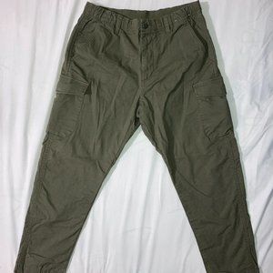 Uniqlo Men’s Cargo Jogger Pants (Olive/ M)